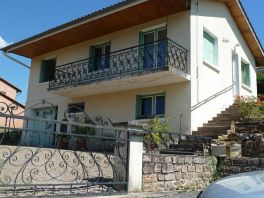 Maison de village Prox Commerces JULIENAS