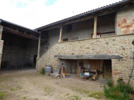 maison en pierres Leynes