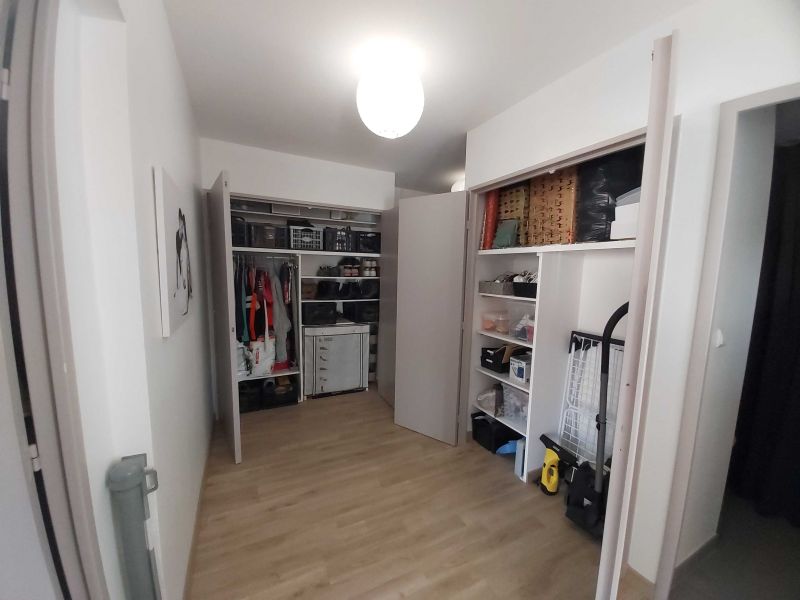 Appartement avec Balcon / Excellent Etat / Vue Dégagée FLEURIE