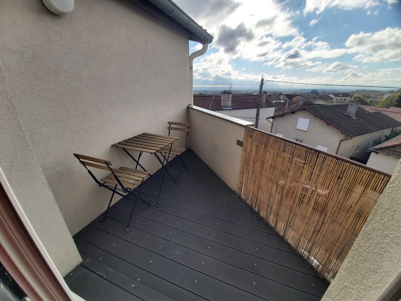 Appartement avec Balcon / Excellent Etat / Vue Dégagée FLEURIE