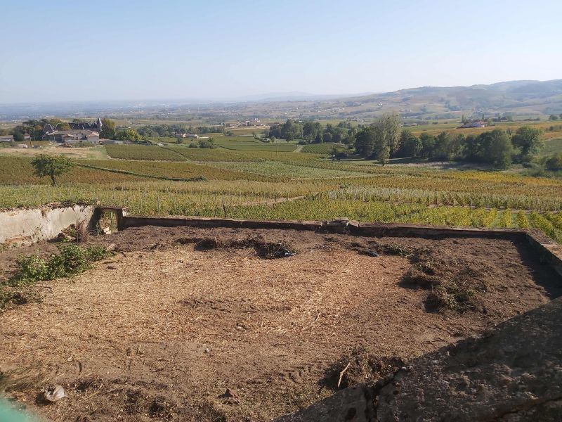 Propriété avec le cachet de l'ancien SAINT ETIENNE LA VARENNE