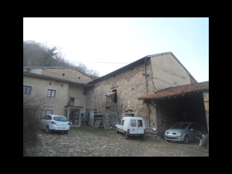 Propriété de 31 h 41 a 44 ca, de Prés Bois Saint Romain de Popey