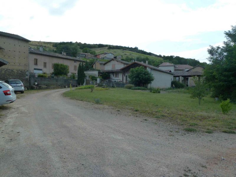 Maison et ses dépendances professionnelles JULLIE