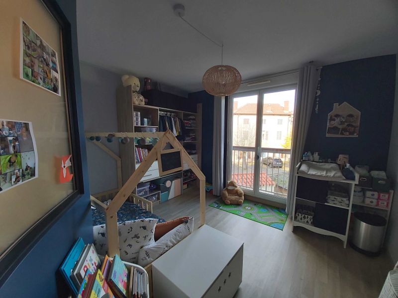 Appartement avec Balcon / Excellent Etat / Vue Dégagée FLEURIE