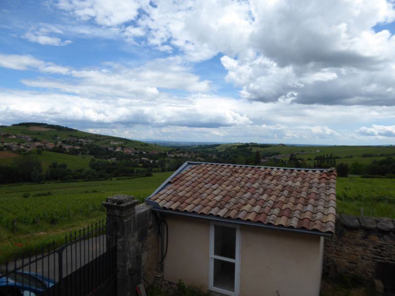 maison en pierres Leynes